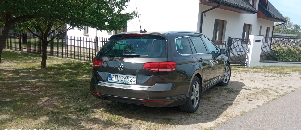 Volkswagen Passat cena 45500 przebieg: 267000, rok produkcji 2015 z Piekary Śląskie małe 254